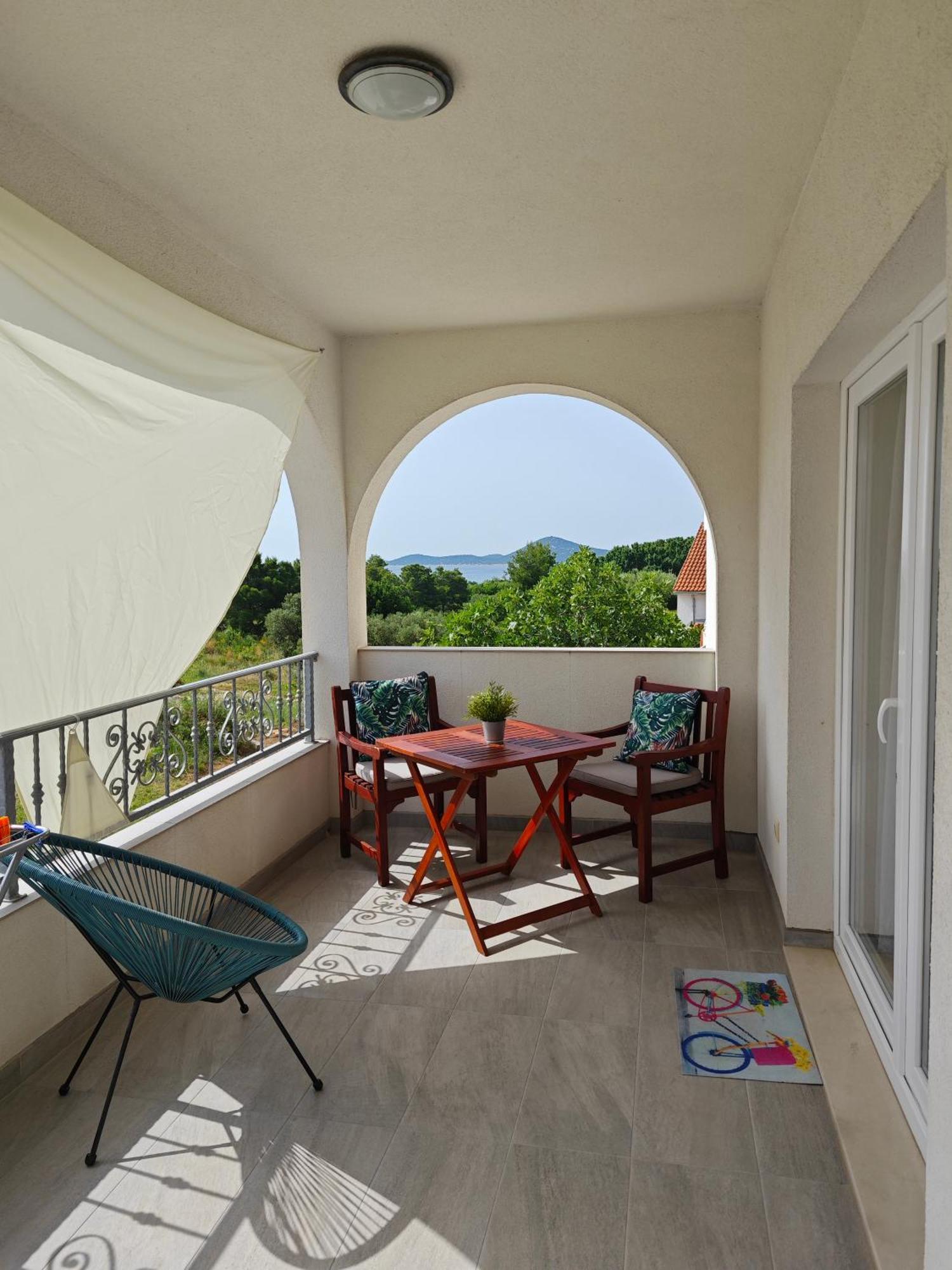 Apartment Arta Vodice Bagian luar foto