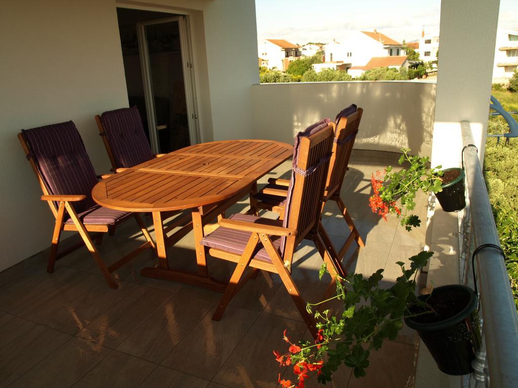 Apartment Arta Vodice Bagian luar foto